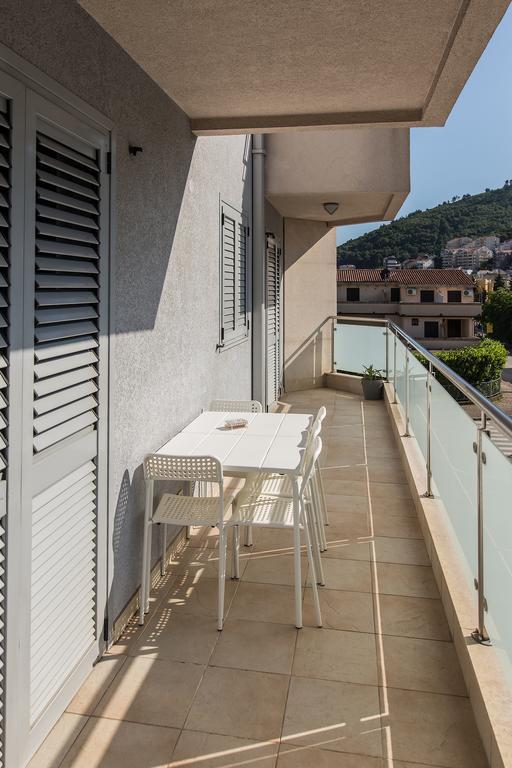 Flat Fortunella Apartment Budva Luaran gambar